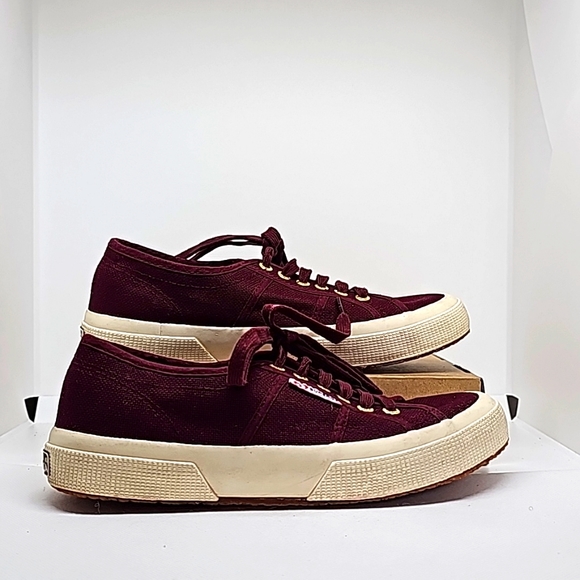 Superga Wine colored Shoes With Gold Colored Accents in Women's Size 8 - Picture 6 of 10